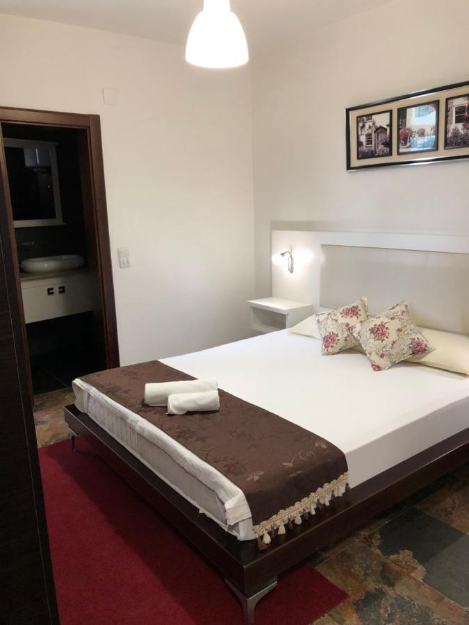 Apartments Fourroses أولتْسي المظهر الخارجي الصورة