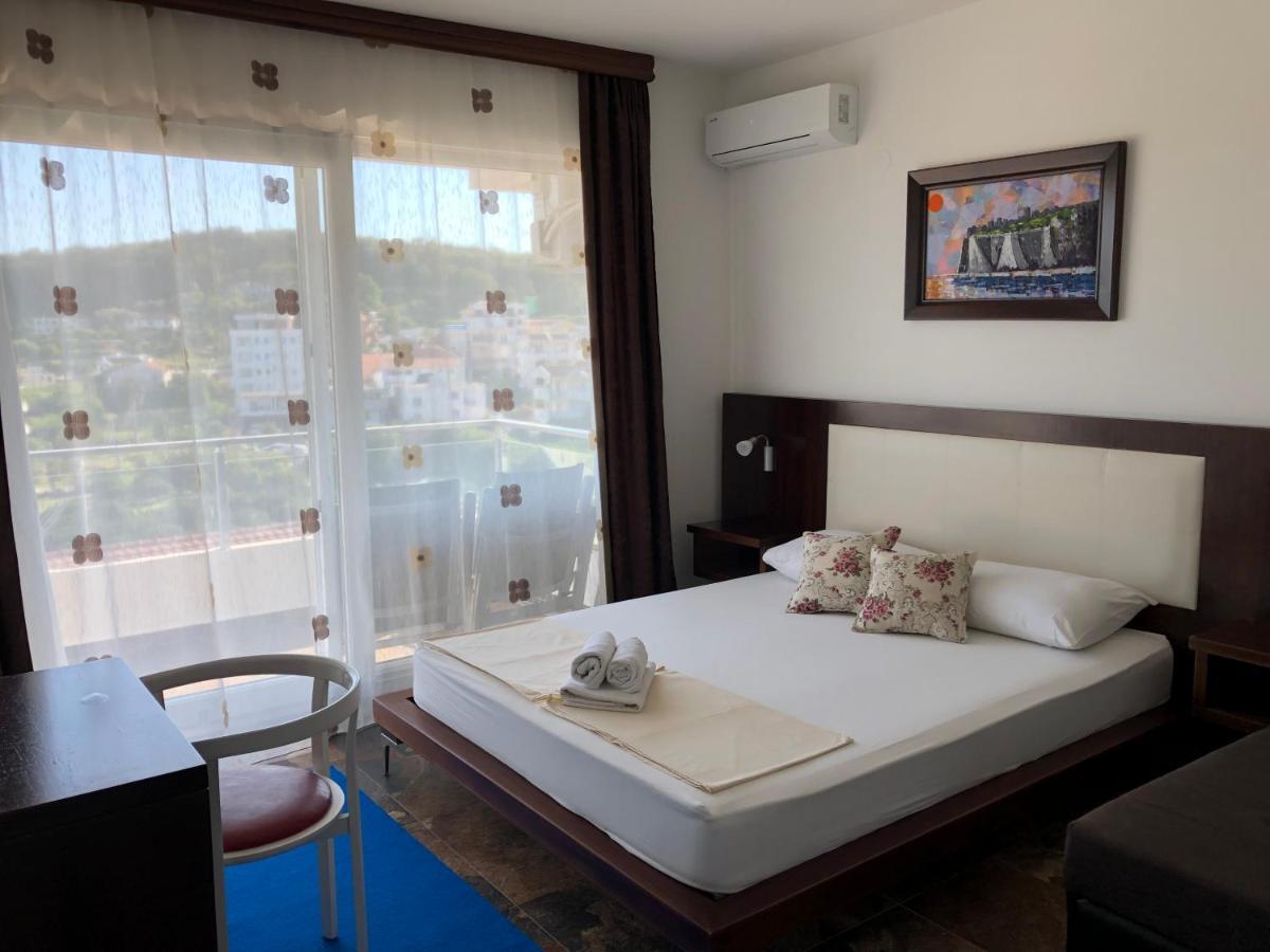 Apartments Fourroses أولتْسي المظهر الخارجي الصورة