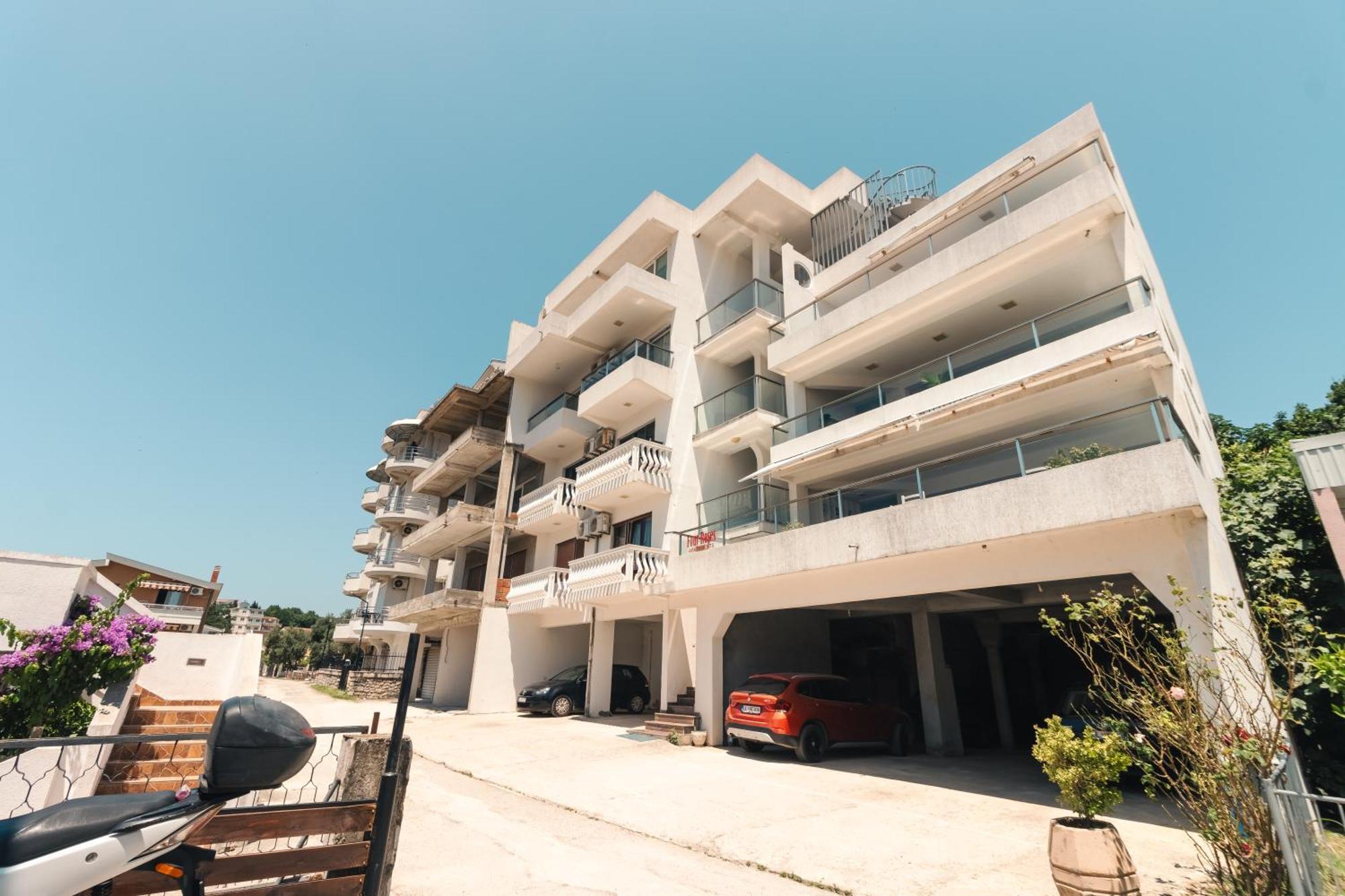 Apartments Fourroses أولتْسي المظهر الخارجي الصورة