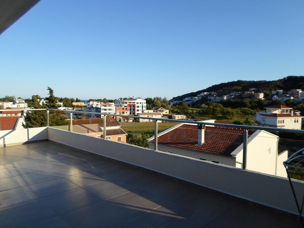 Apartments Fourroses أولتْسي المظهر الخارجي الصورة